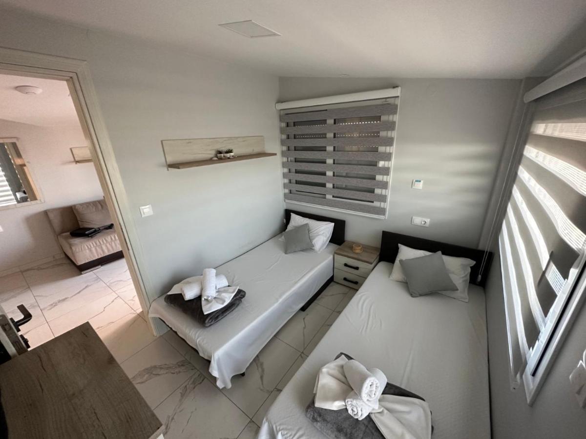 Apartments Nera Paralia-Apartment With Sea View エクステリア 写真