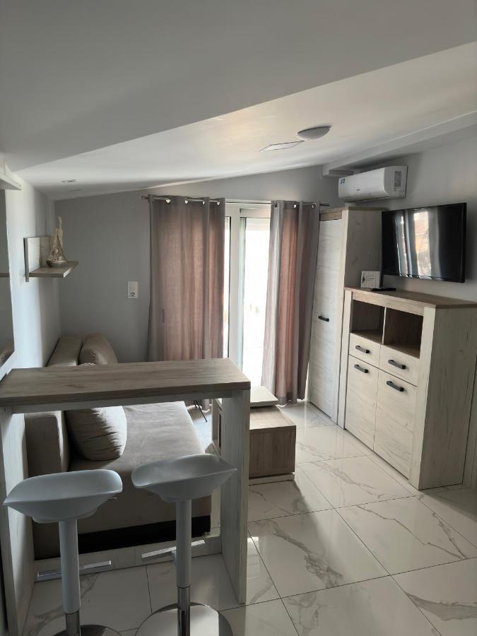Apartments Nera Paralia-Apartment With Sea View エクステリア 写真